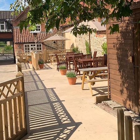 The Boot And Shoe Inn Flintham Exterior foto