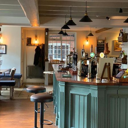 The Boot And Shoe Inn Flintham Exterior foto