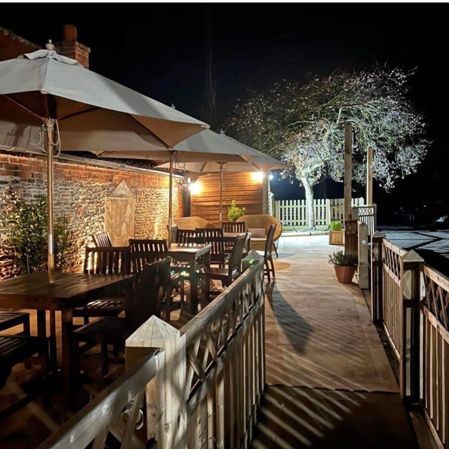 The Boot And Shoe Inn Flintham Exterior foto